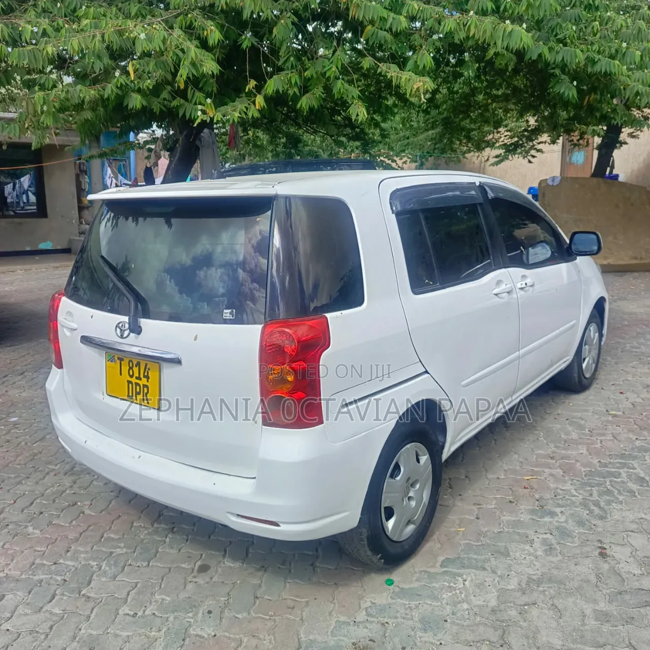 Toyota Raum 2003 White