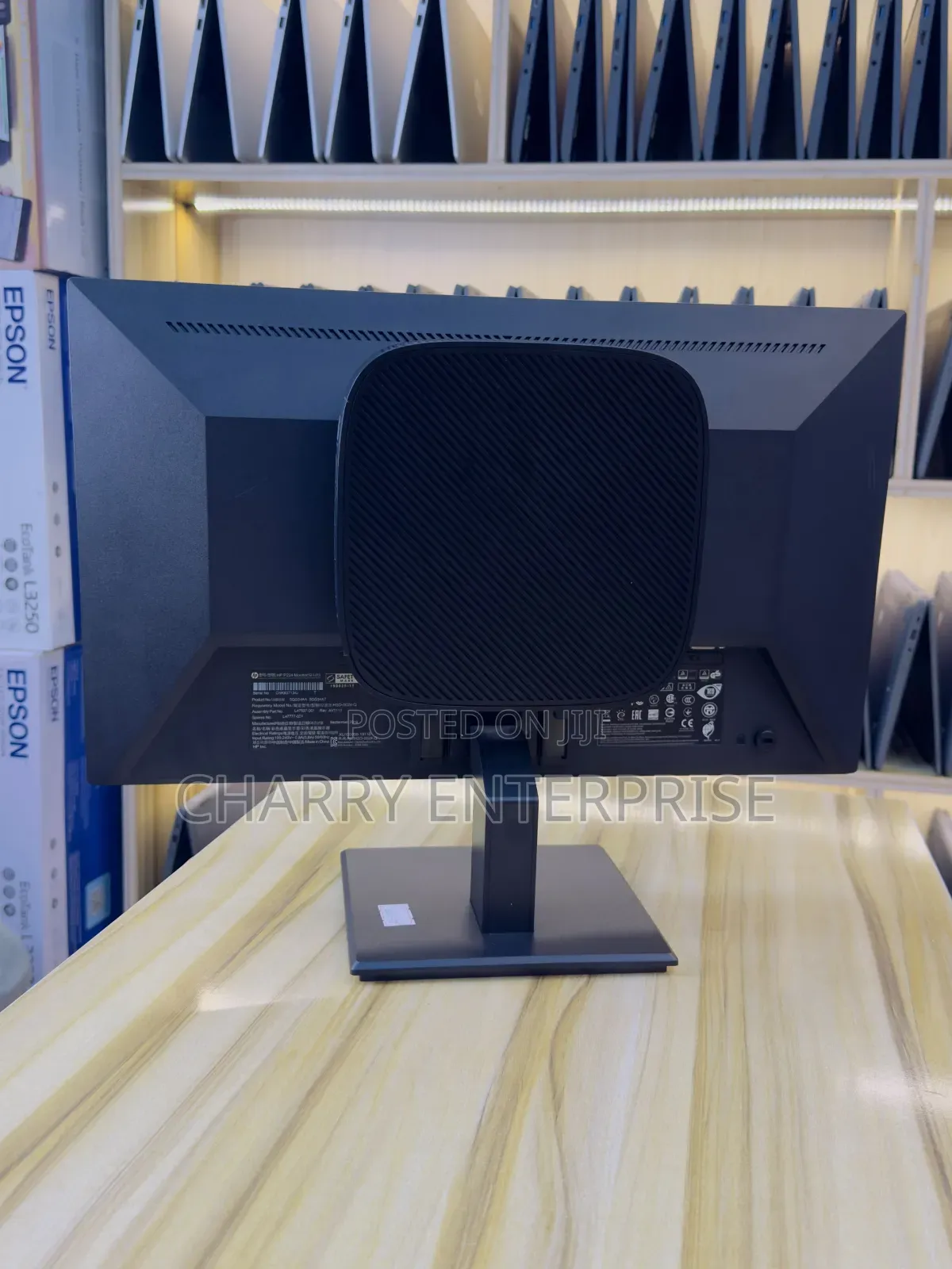 Desktop Computer HP 200 G4 All-in-One 4GB AMD SSD 128GB