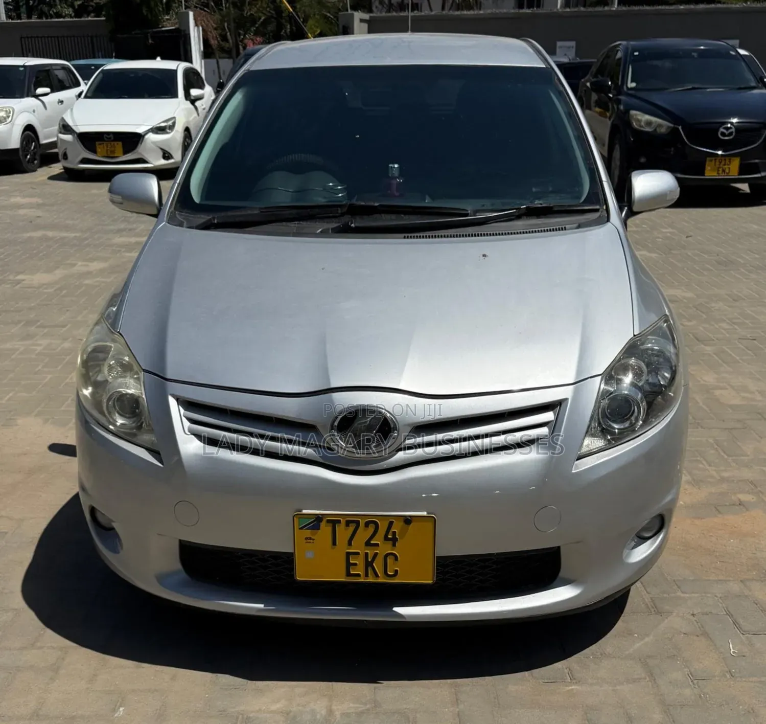 Toyota Auris 2010 Silver