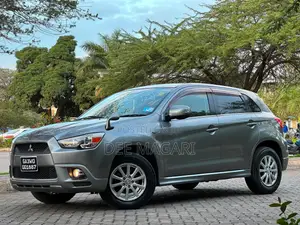Mitsubishi RVR 2.0 2011 Gray