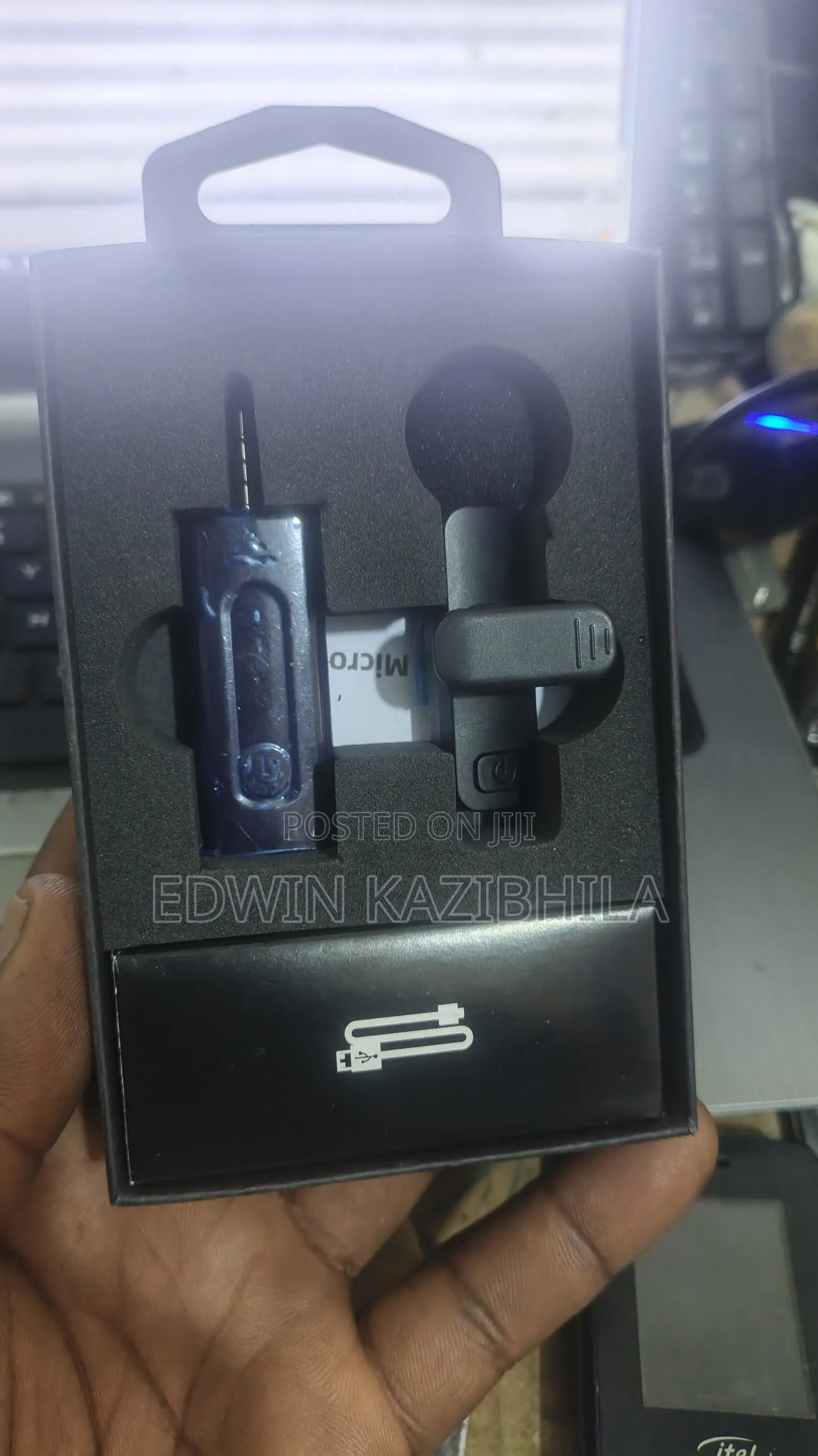 K35 Wireless Lavalier Microphone