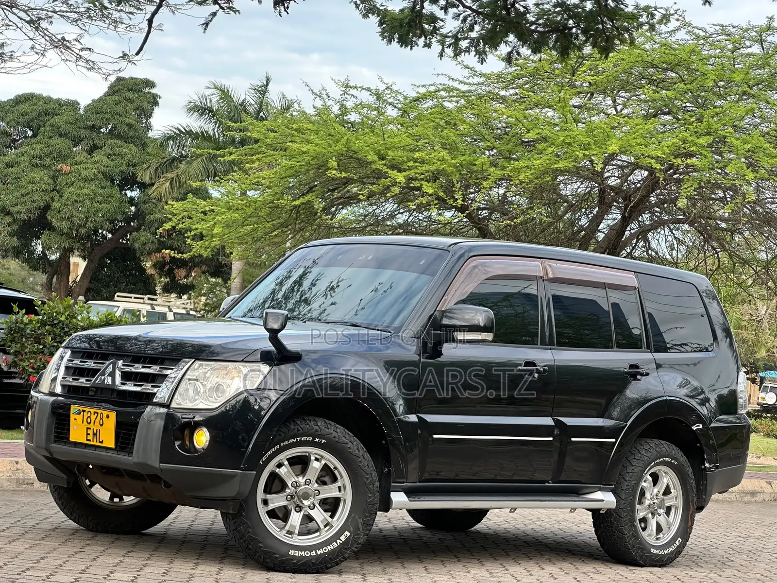 Mitsubishi Pajero 2009 Black
