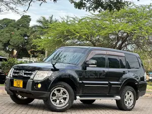 Mitsubishi Pajero 2009 Black