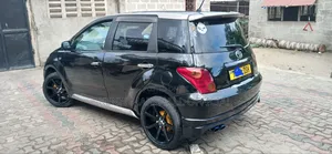 Toyota IST 2003 Black