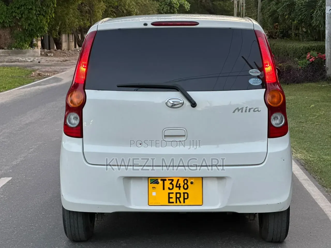 Daihatsu Mira 2012 Pearl
