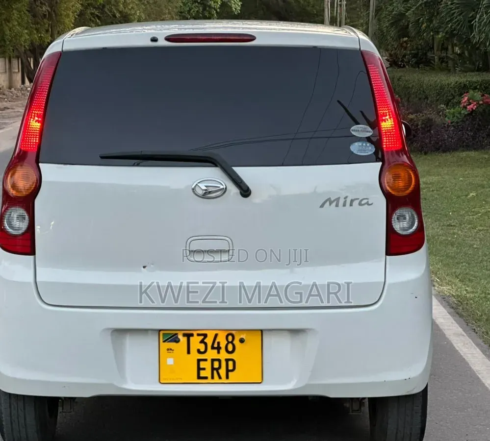 Daihatsu Mira 2012 Pearl