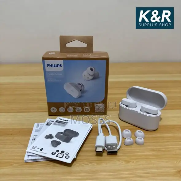 Philips Series 3000 Noise Canceling Earbuds