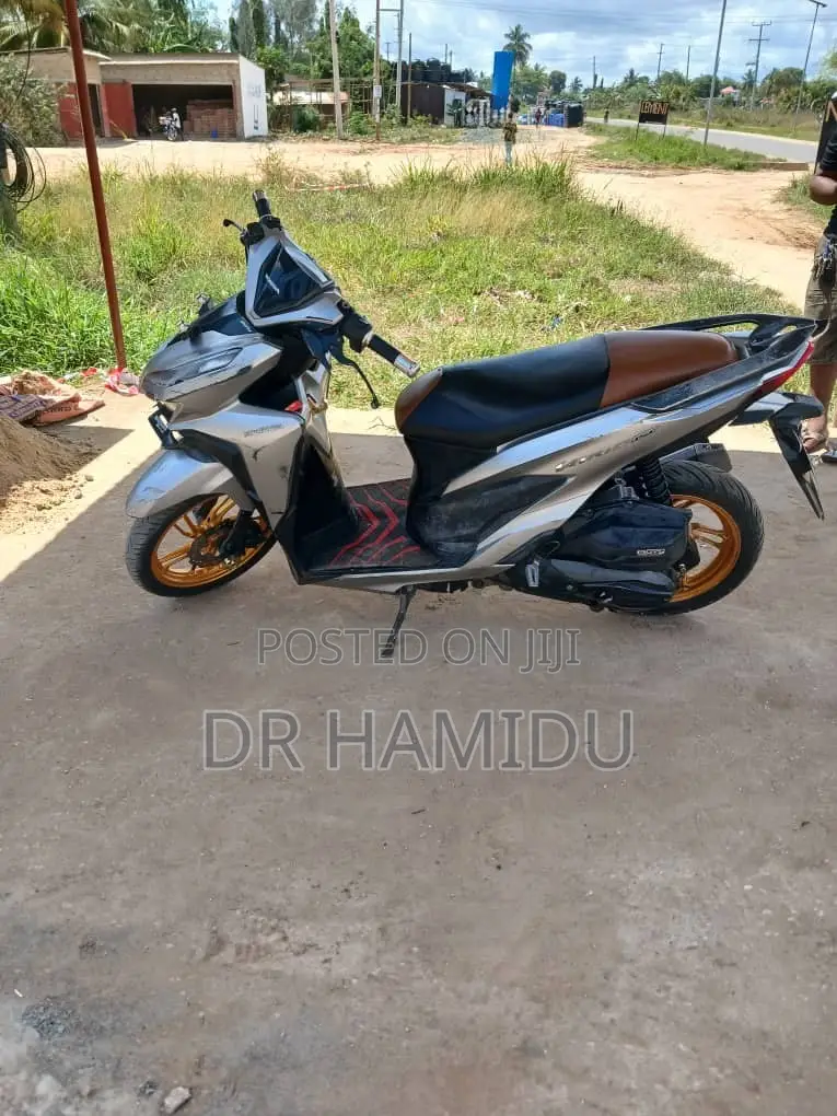 Honda 2017 Gray
