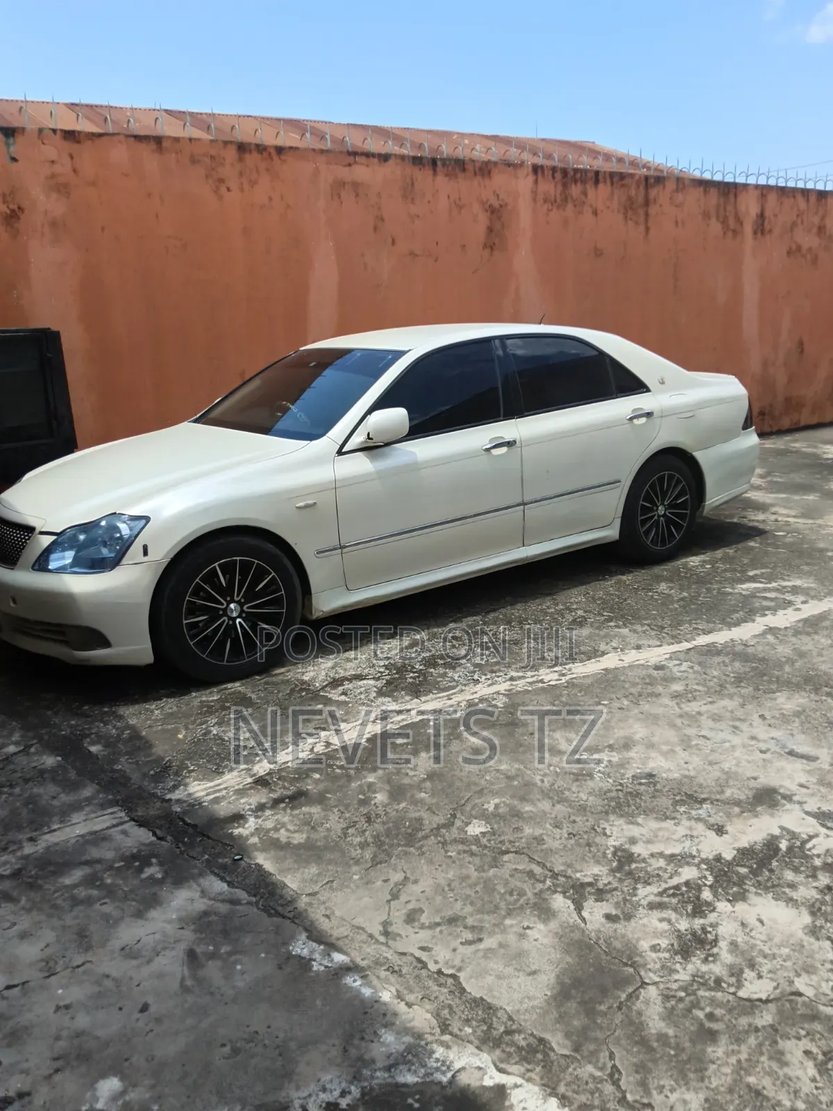 Toyota Crown 2008 White