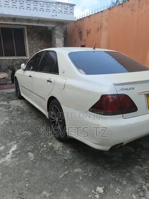Toyota Crown 2008 White