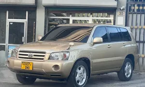 Toyota Kluger 2005 Gold
