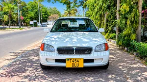 Toyota Starlet 1999 White
