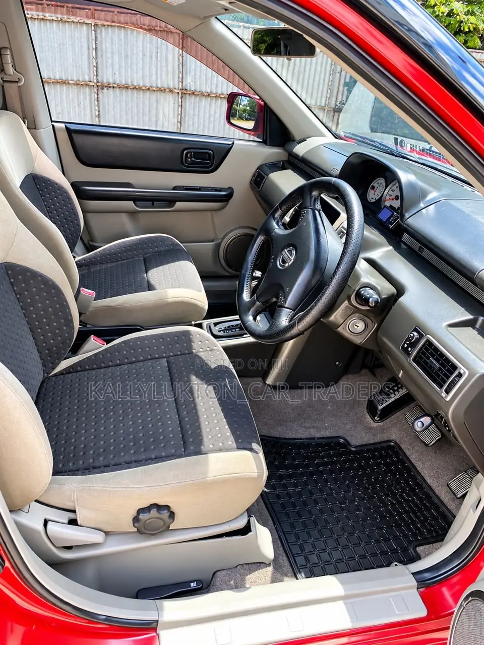 Nissan X-Trail 2008 Red