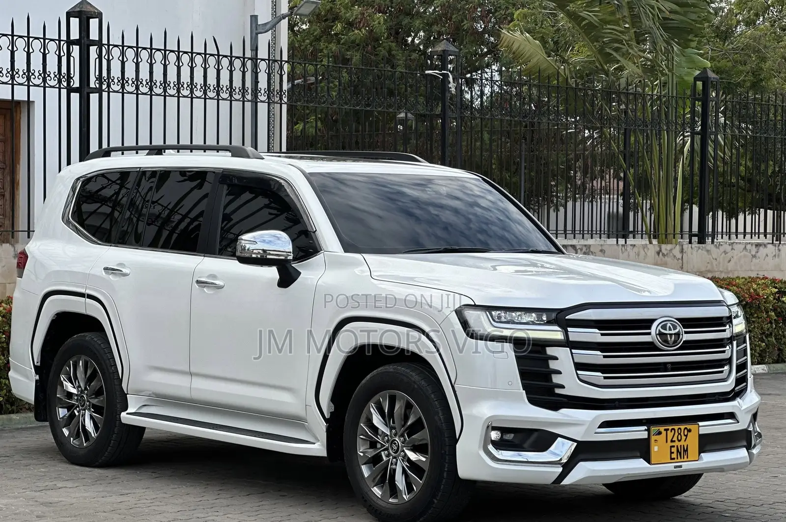 Toyota Land Cruiser 2024 White
