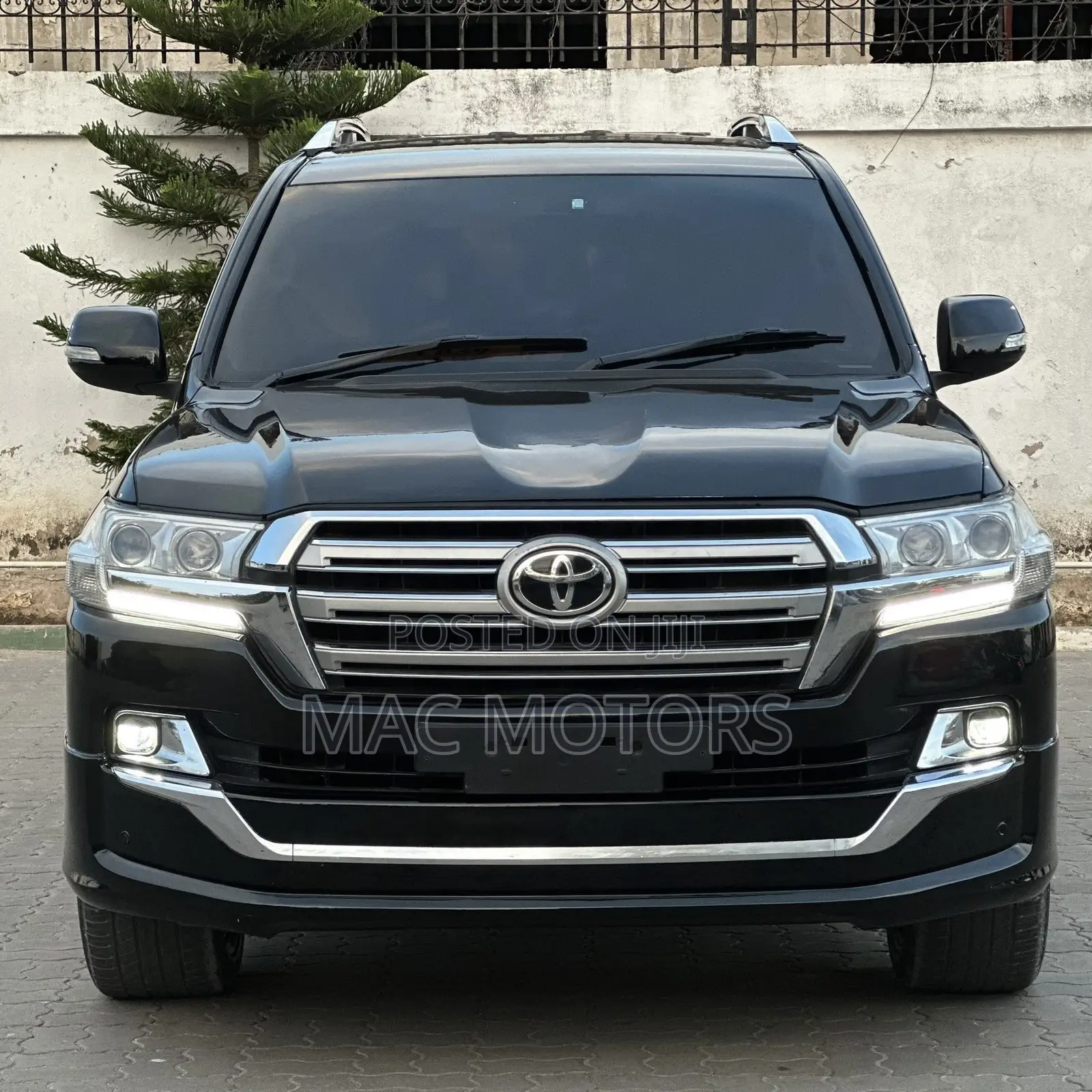 Toyota Land Cruiser 4.5 V8 VXR 2014 Black