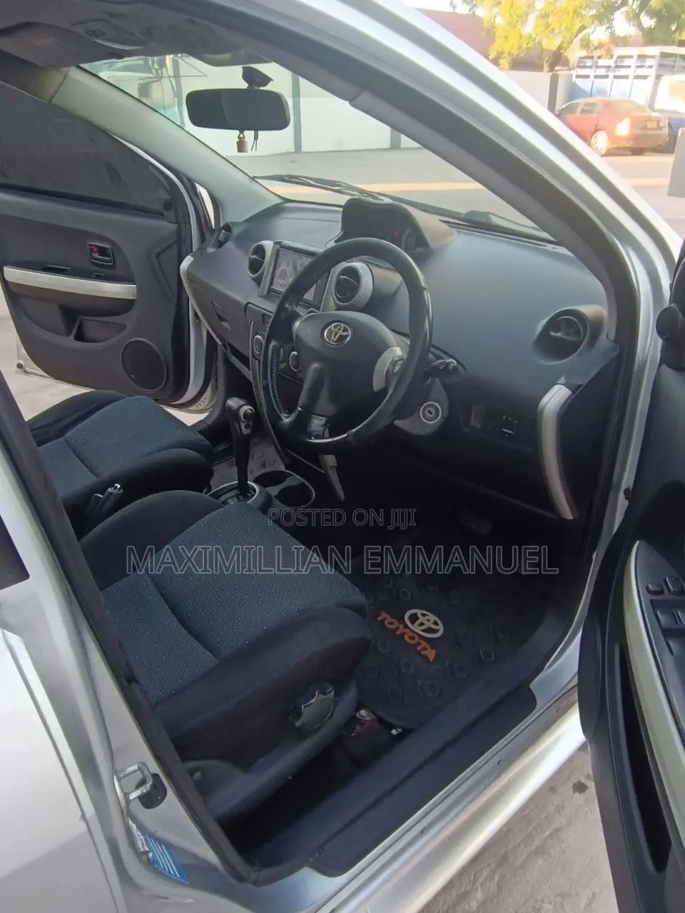 Toyota IST 2005 Silver