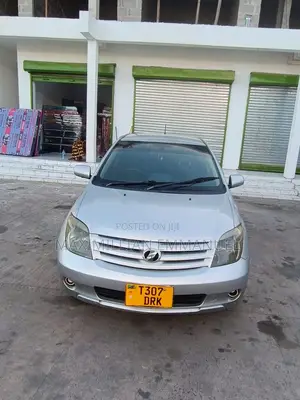 Toyota IST 2005 Silver