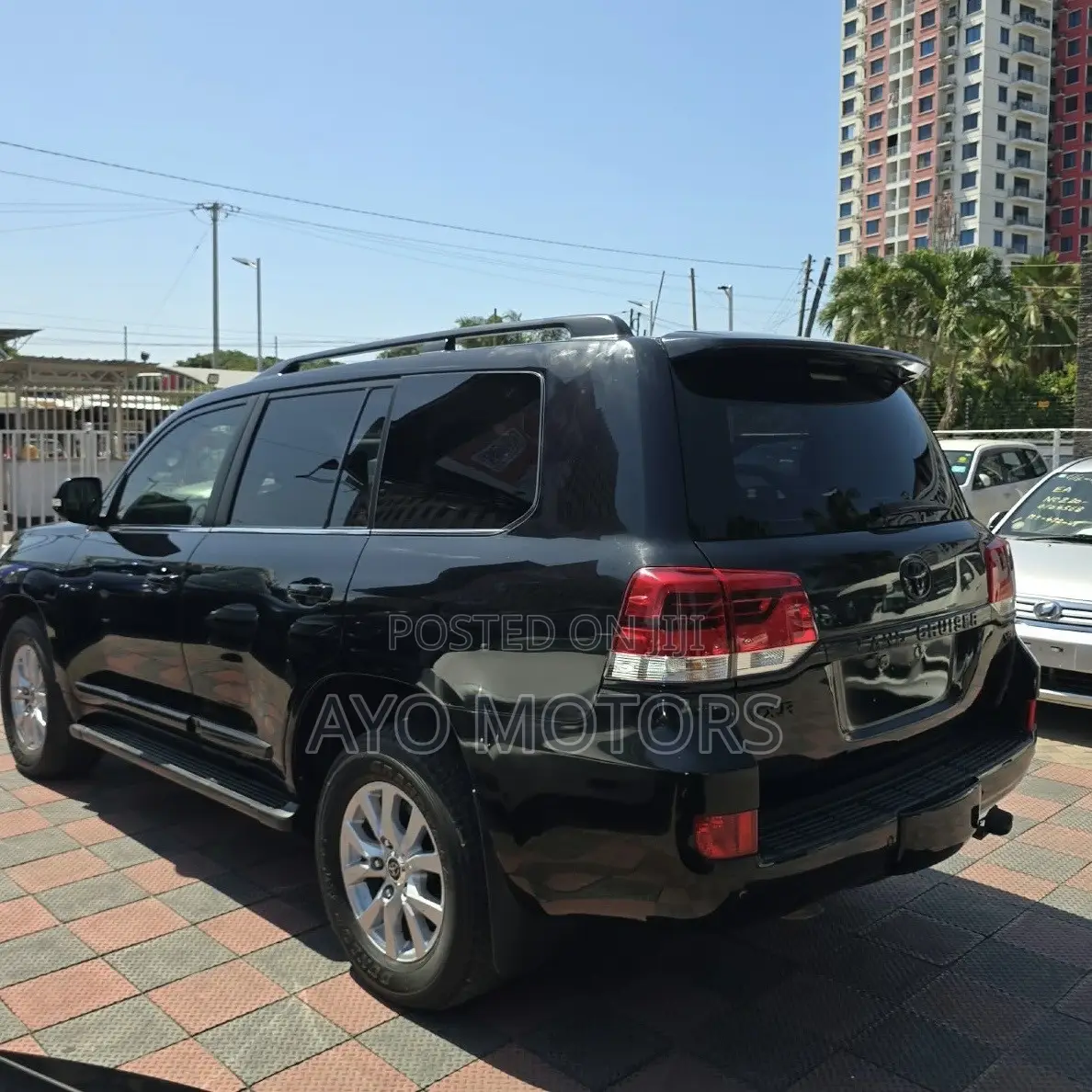 Toyota Land Cruiser 4.5 V8 VXR 2020 Black