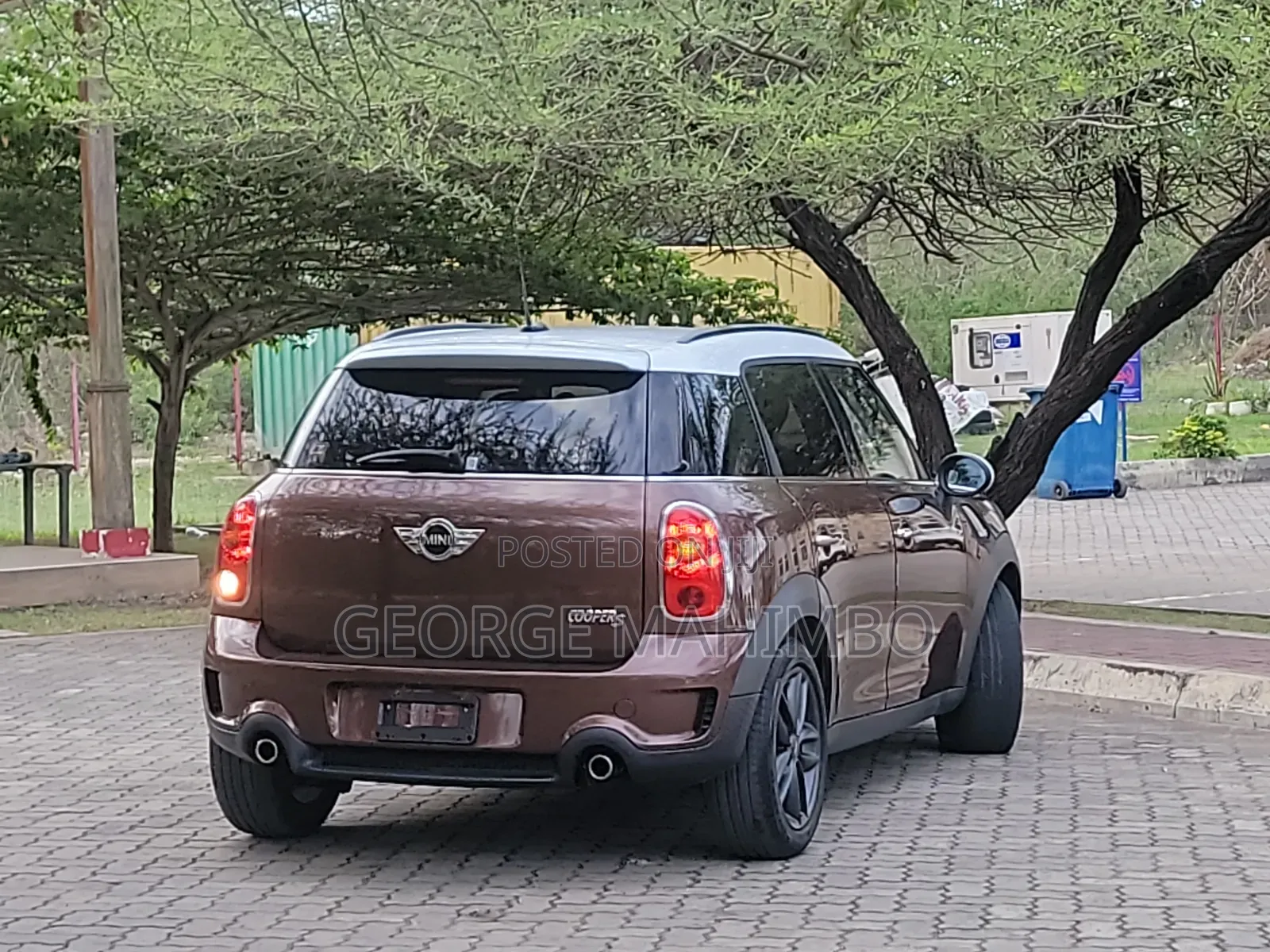 Mini Cooper 2013 Brown