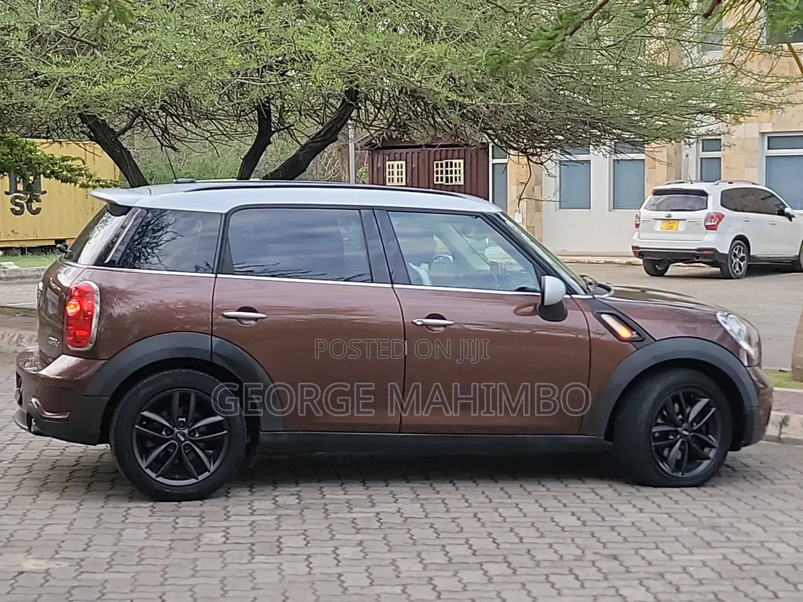 Mini Cooper 2013 Brown