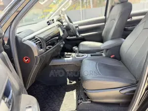 Toyota Hilux 2021 Black
