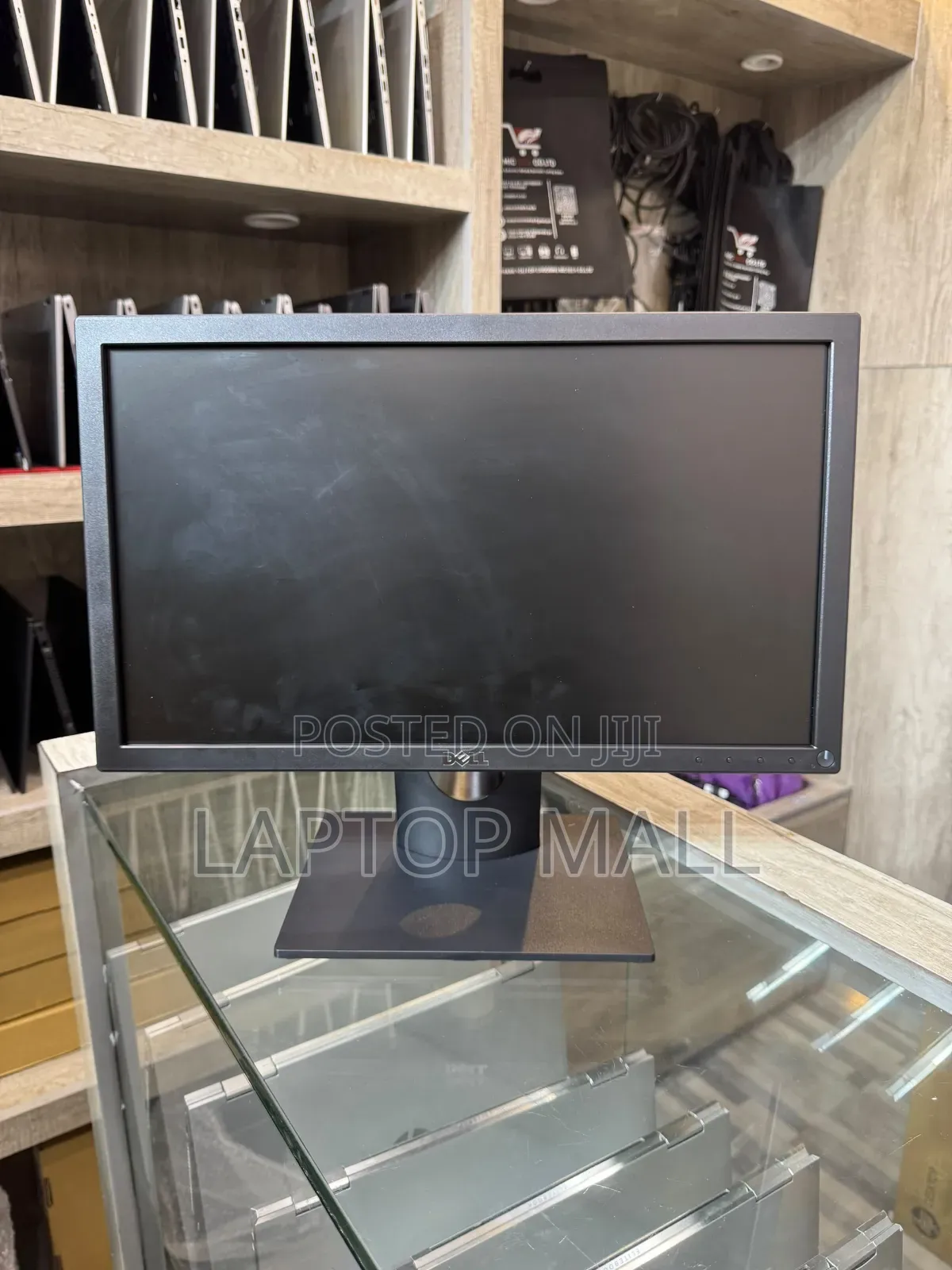 Dell E1916H