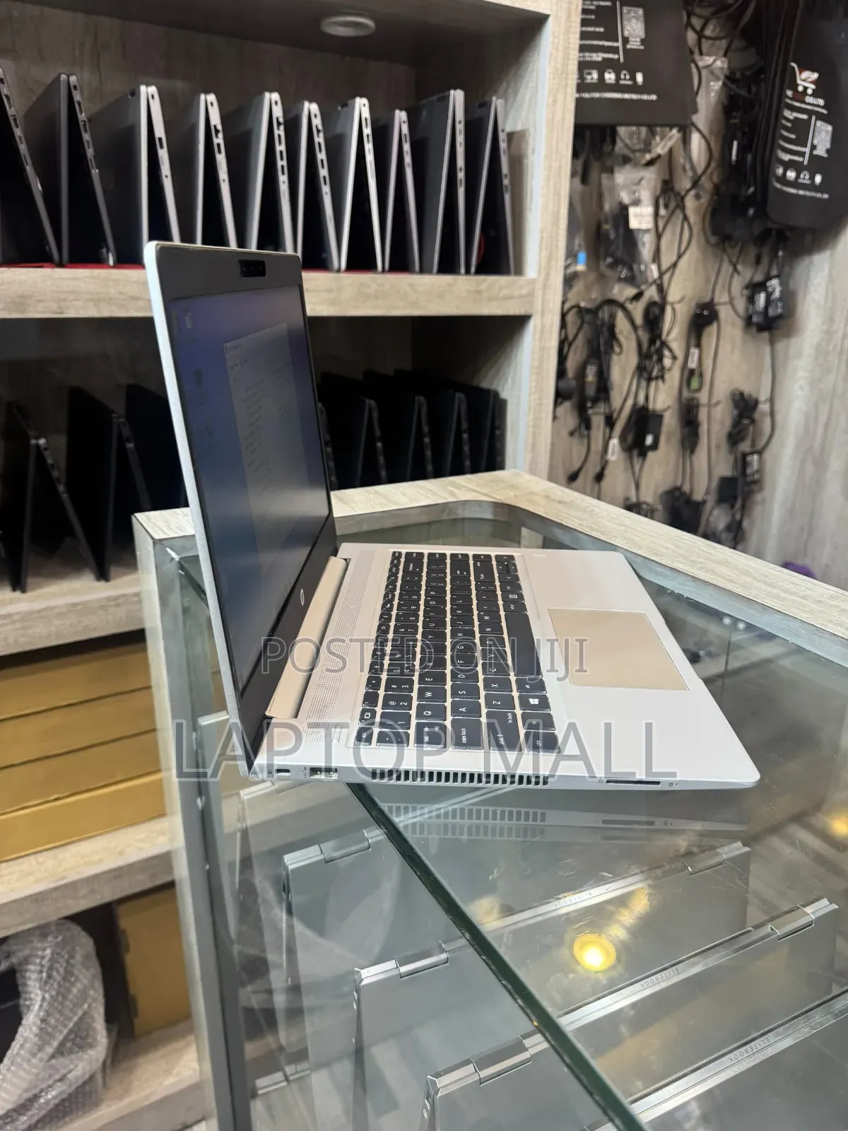 Laptop HP ProBook 445R G6 8GB AMD Ryzen 5 SSD 256GB