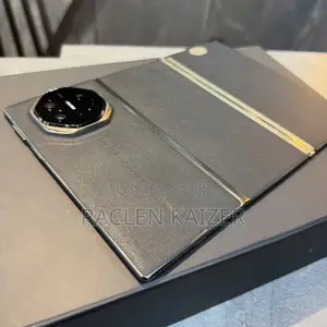 New Huawei Mate XT Ultimate Design 1 TB Black