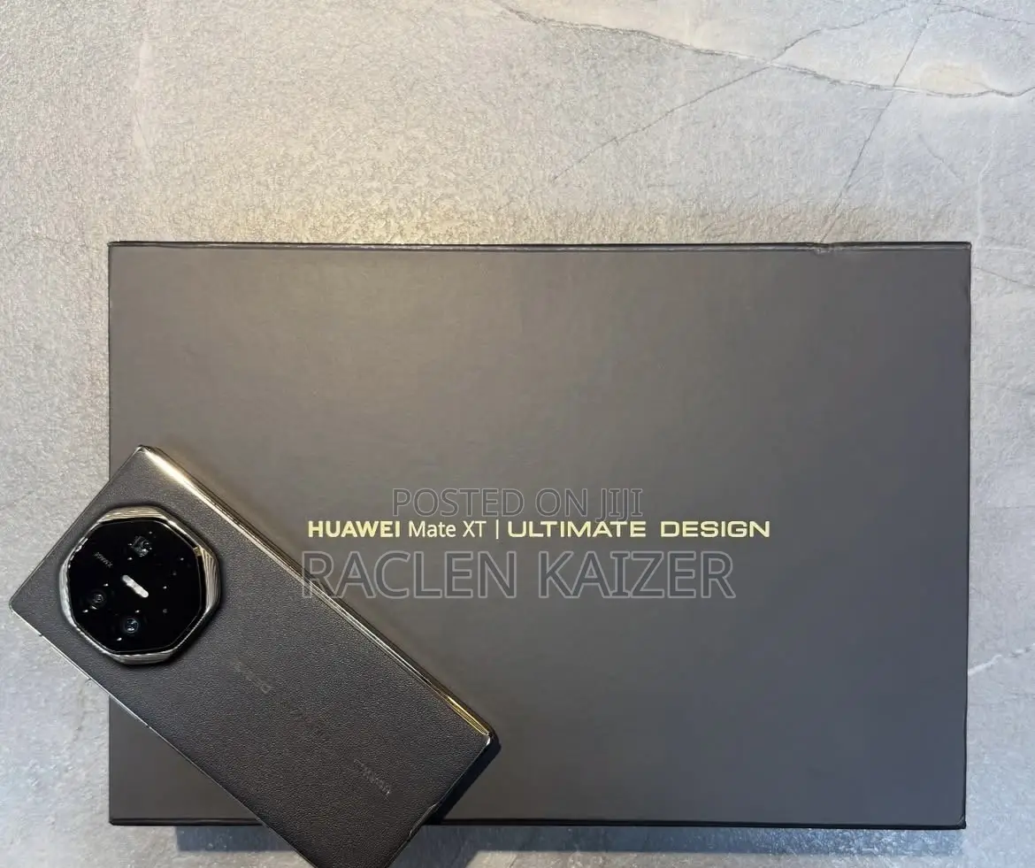New Huawei Mate XT Ultimate Design 512 GB Black