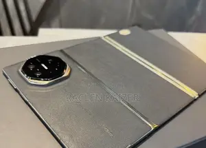New Huawei Mate XT Ultimate Design 512 GB Black