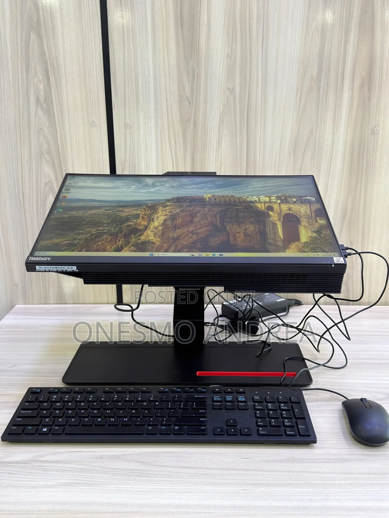 Desktop Computer Lenovo ThinkCentre M700 8GB Intel Core i5 SSD 256GB