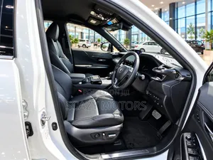 Toyota Harrier 2023 White