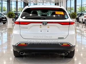 Toyota Harrier 2023 White