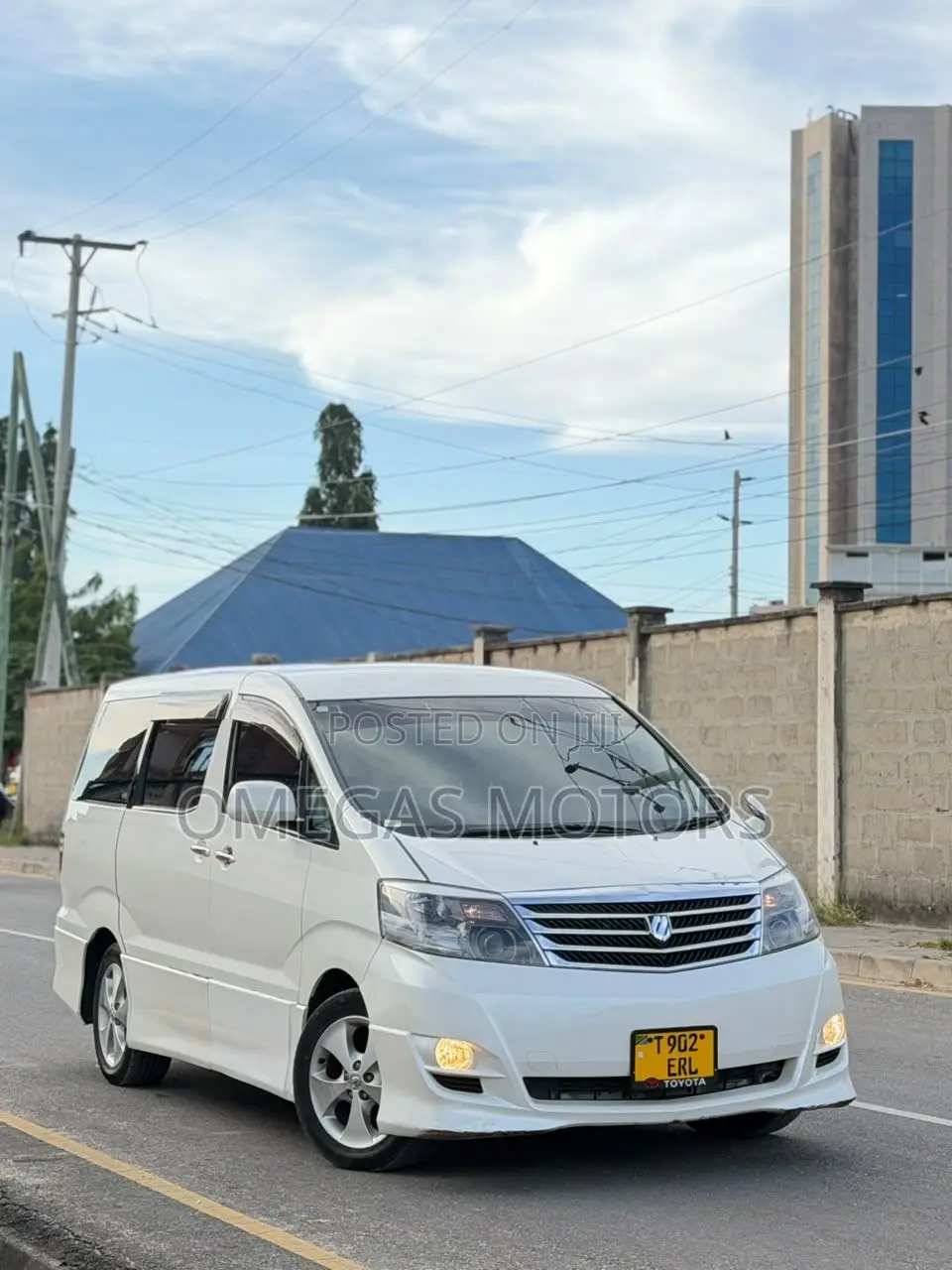 Toyota Alphard 2.4 Petrol FWD 2005 Pearl