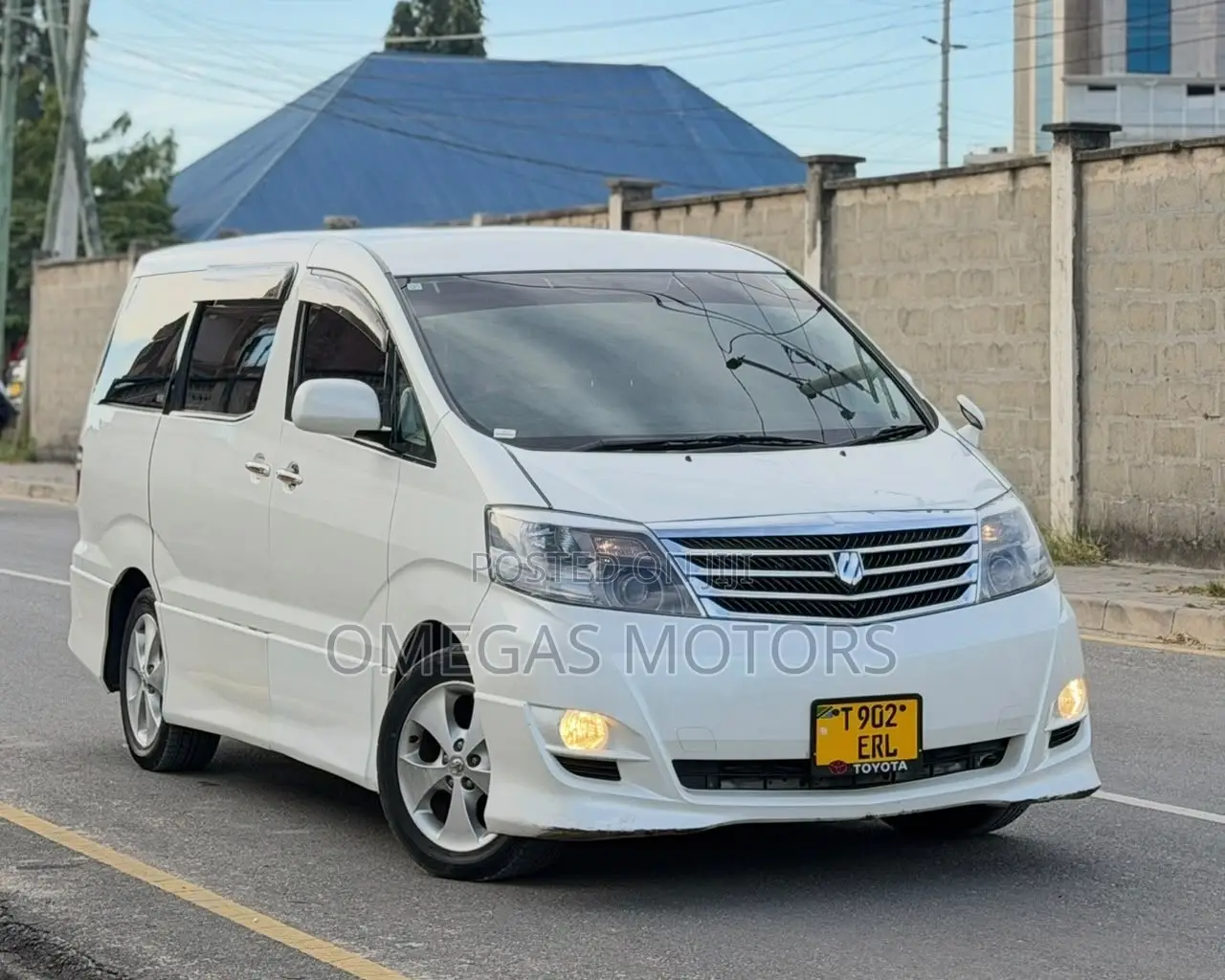 Toyota Alphard 2.4 Petrol FWD 2005 Pearl