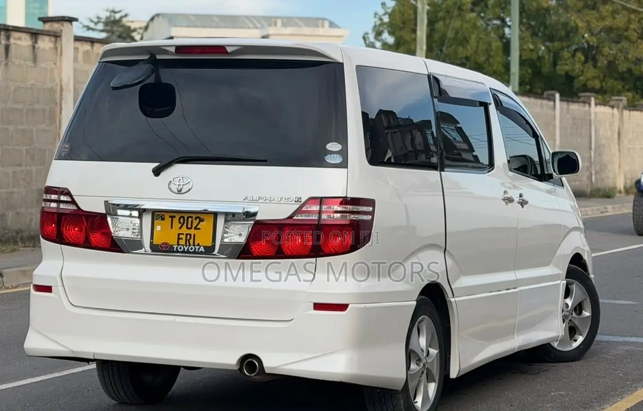 Toyota Alphard 2.4 Petrol FWD 2005 Pearl