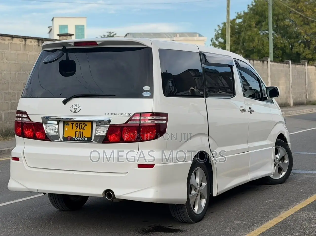 Toyota Alphard 2.4 Petrol FWD 2005 Pearl