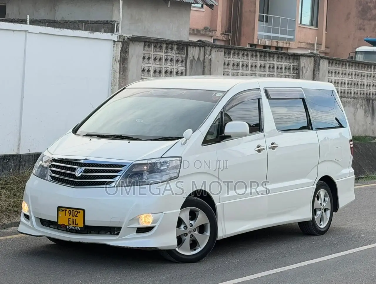 Toyota Alphard 2.4 Petrol FWD 2005 Pearl