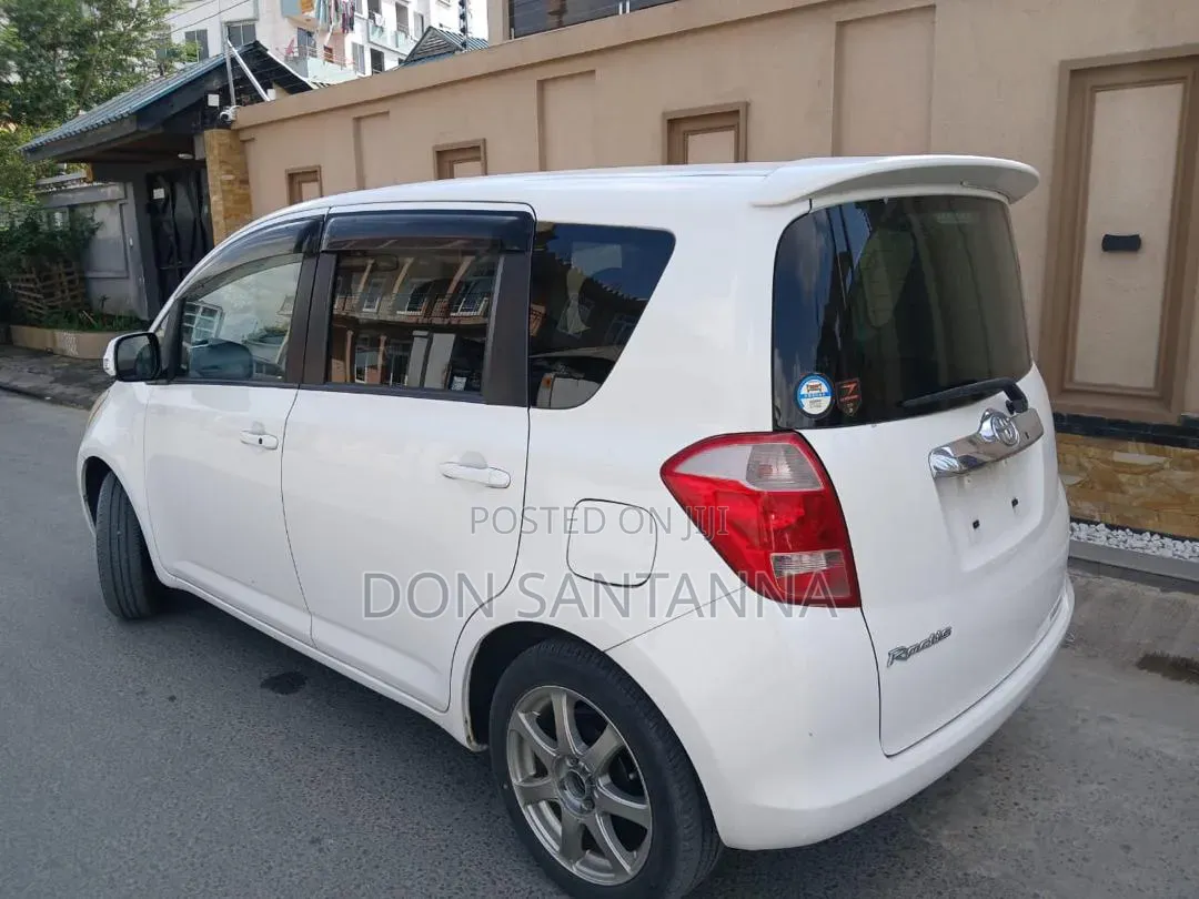 Toyota Ractis 2007 White