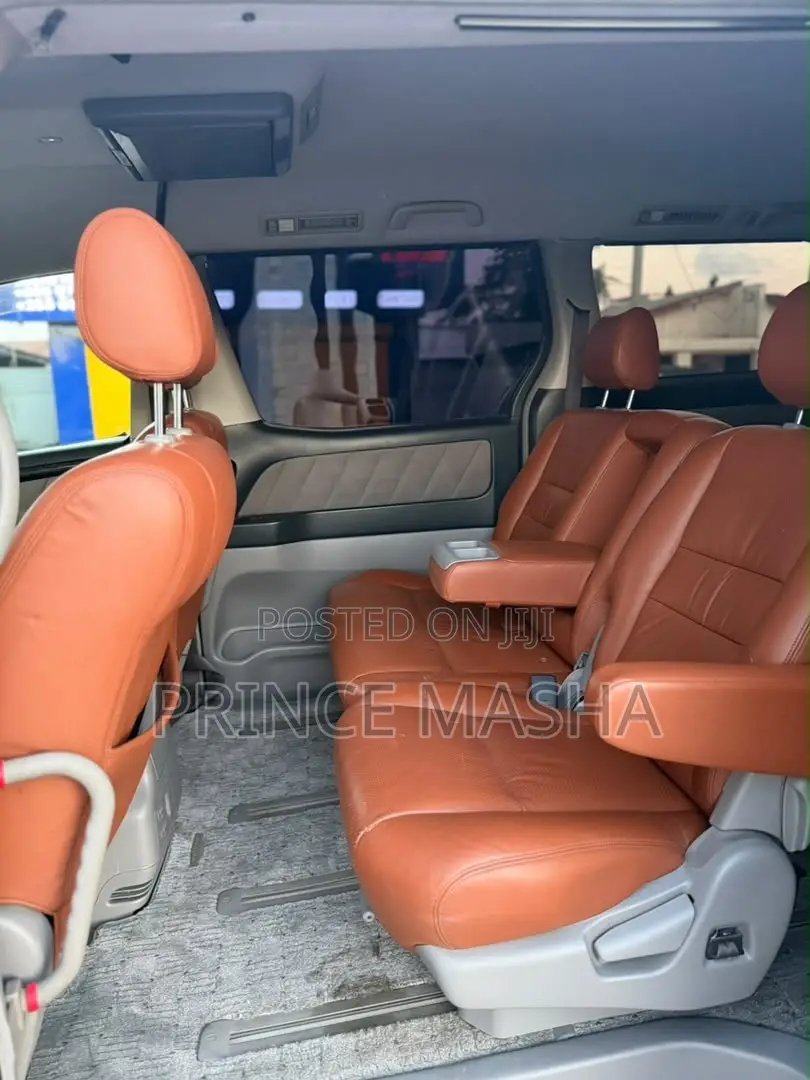 Toyota Alphard 2.4 Petrol AWD 2006 Black