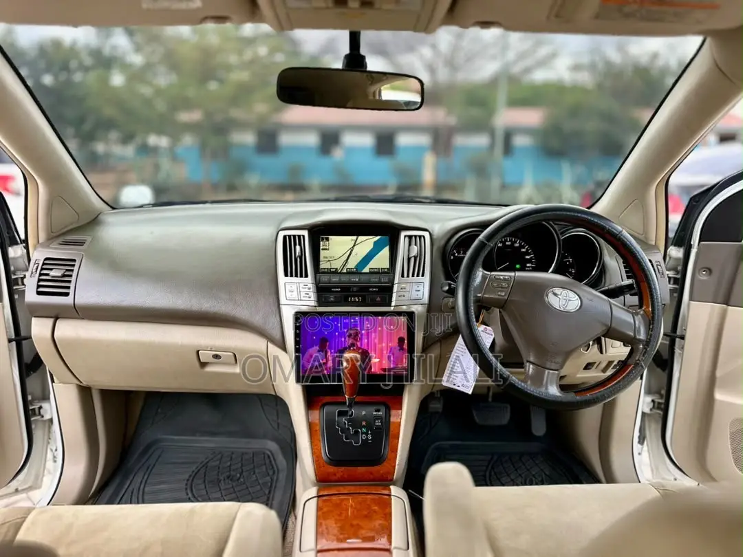 Toyota Harrier 2005 White