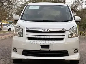 Toyota Noah 2008 White