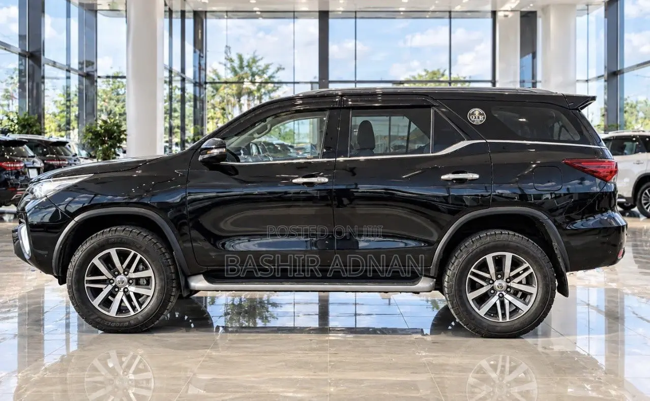 Toyota Fortuner 3.0 D AWD 2019 Black