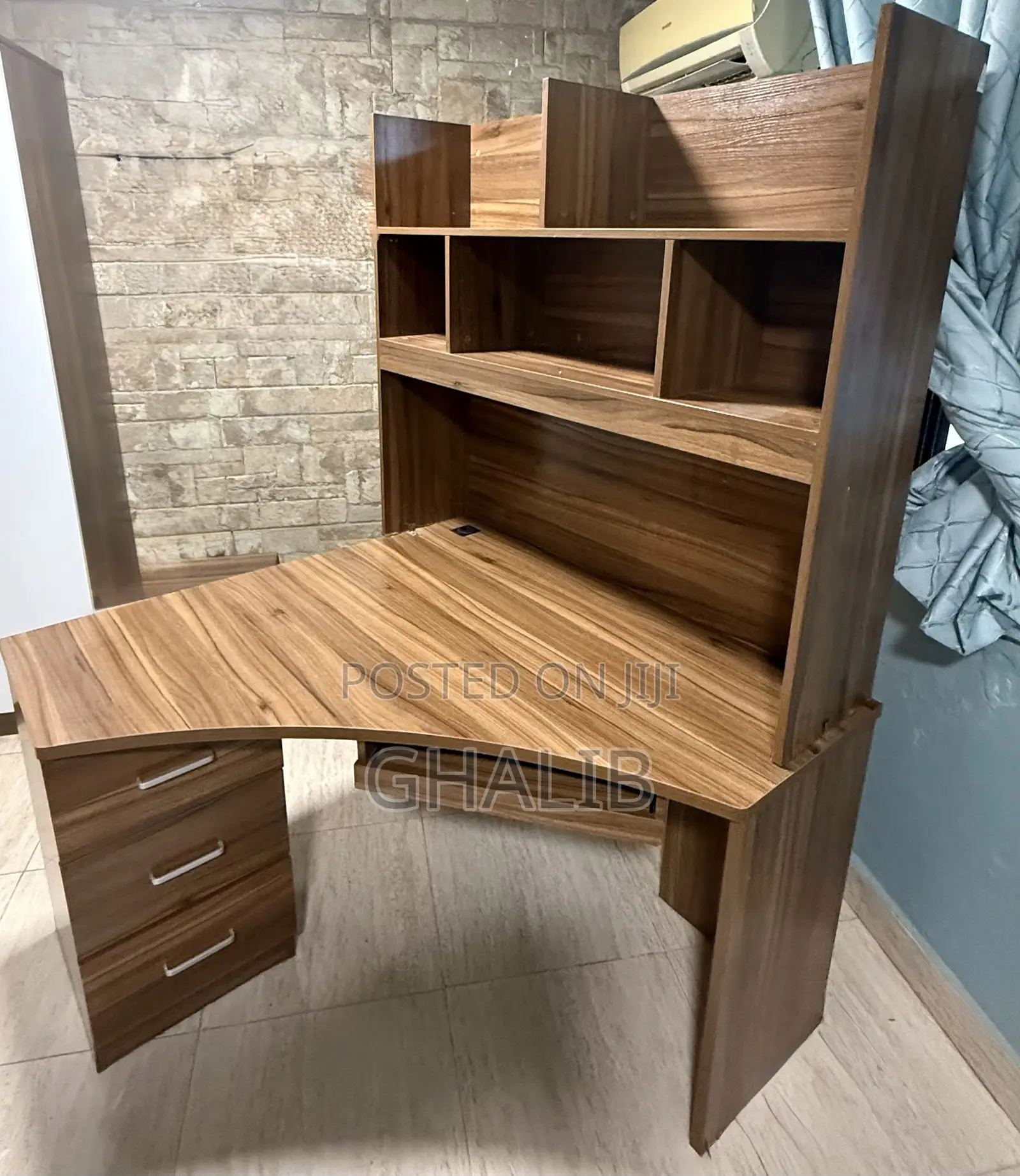 Office Desk