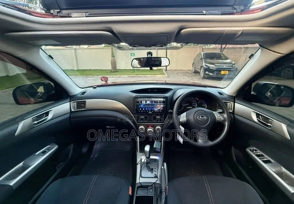 Subaru Forester 2.0D X 2010 Red