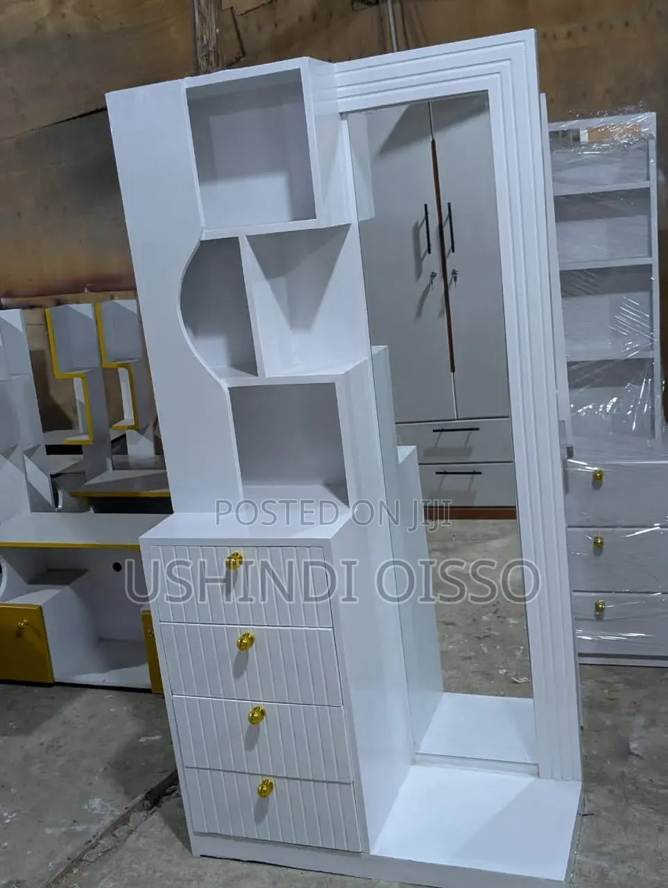 Dressing Table Mpya