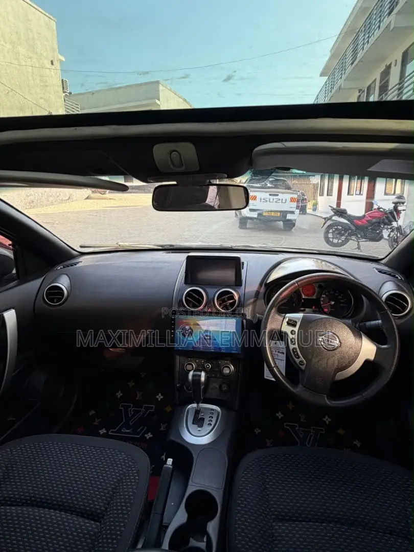 Nissan Dualis 1990 Silver