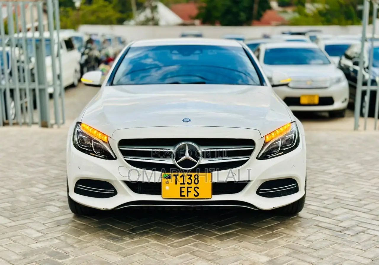Mercedes-Benz C200 2014 White