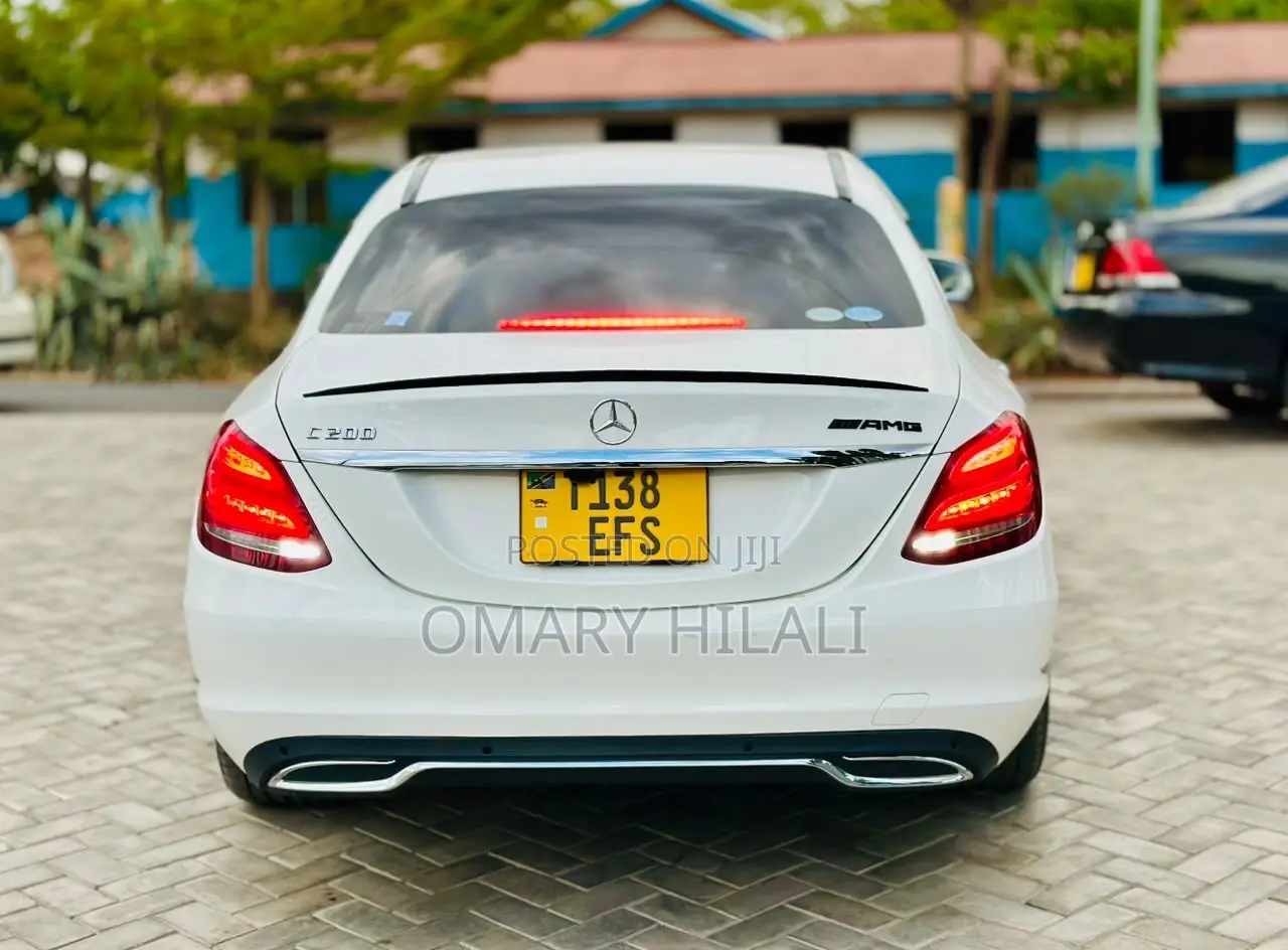 Mercedes-Benz C200 2014 White