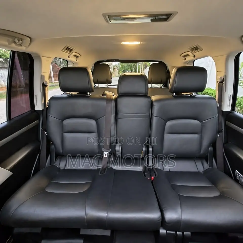Toyota Land Cruiser 2018 Gray